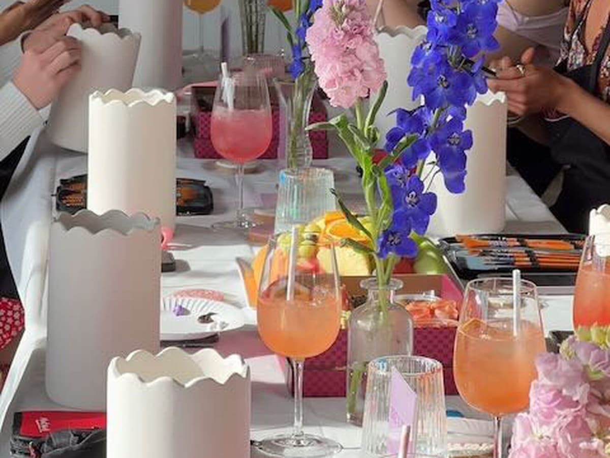 Paint and sip events and creative workshops, photo 2 of 4
